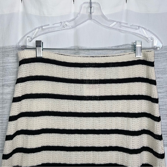 H&M Textured-Knit striped midi skirt - Picture 4 of 6